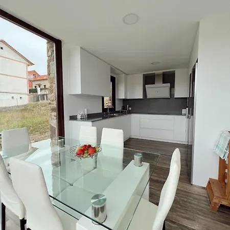 Cesantes Village E Prázdninový dům *