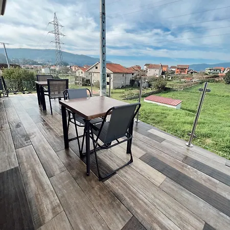 Cesantes Village E Pontevedra