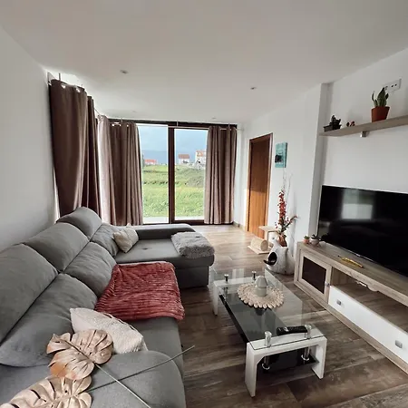 Cesantes Village E * Pontevedra