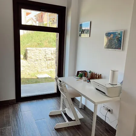 Cesantes Village E Prázdninový dům *