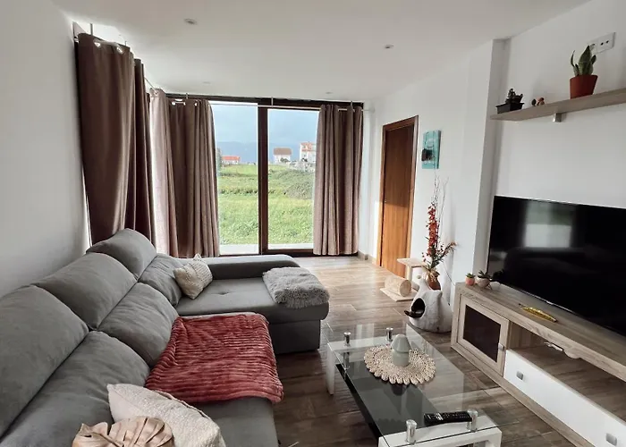 Cesantes Village E * Pontevedra