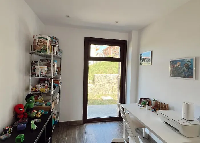 度假居 Cesantes Village E 庞特维德拉